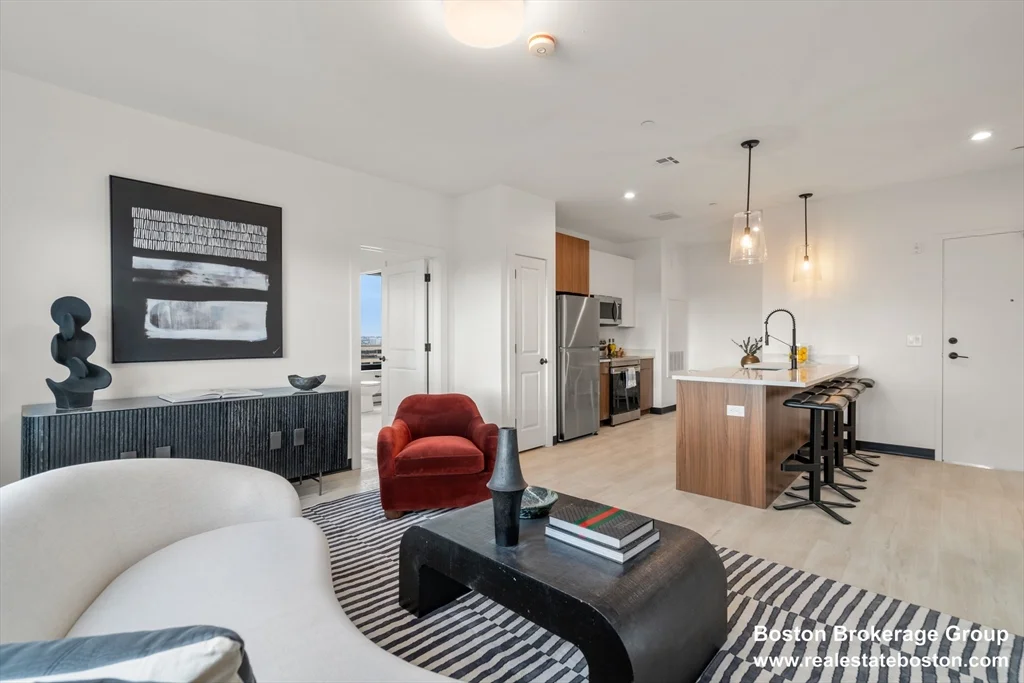 2 bed, 2 bath apartment for rent at 600 Broadway Unit 212, Everett — photo 5 of 30
