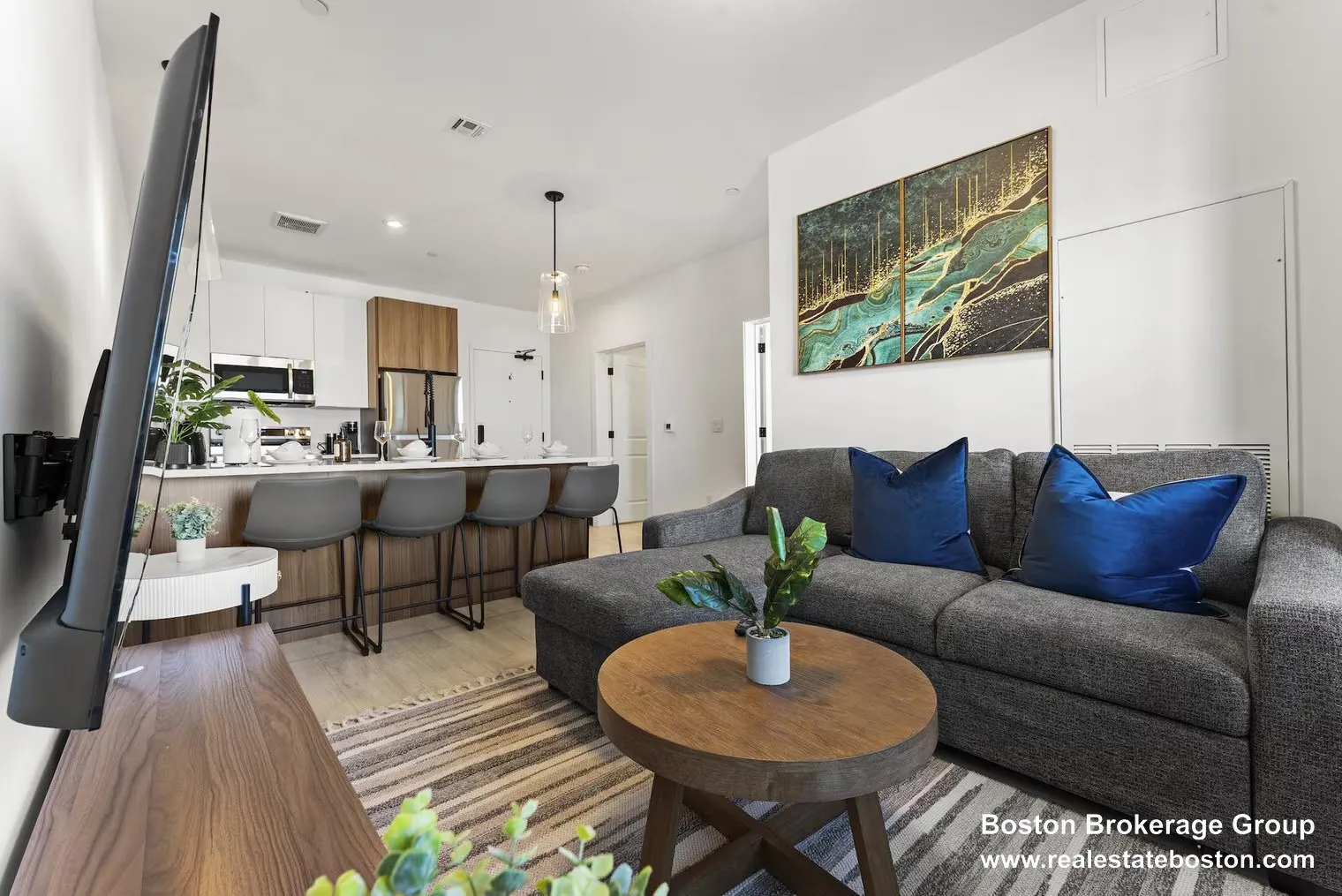 1 bed, 1 bath apartment for rent at 600 Broadway Unit 405, Everett — photo 13 of 38