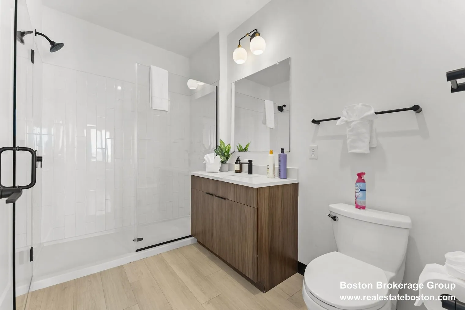 1 bed, 1 bath apartment for rent at 600 Broadway Unit 405, Everett — photo 18 of 38