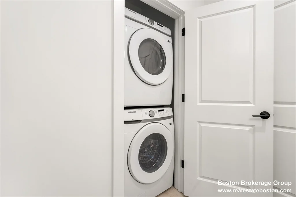 1 bed, 1 bath apartment for rent at 600 Broadway Unit 502, Everett — photo 7 of 25