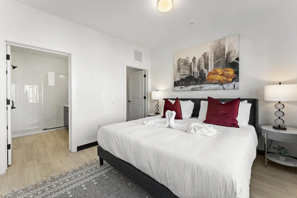 1 bed, 1 bath apartment for rent at 600 Broadway Unit 503, Everett — photo 28 of 28