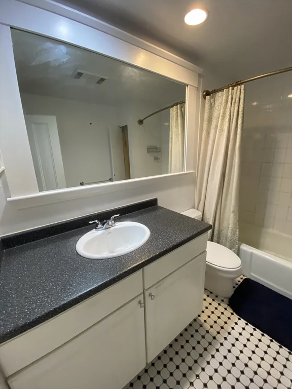 2 bed, 1 bath apartment for rent at 600 Massachusetts Ave Unit 3, South End — photo 16 of 29