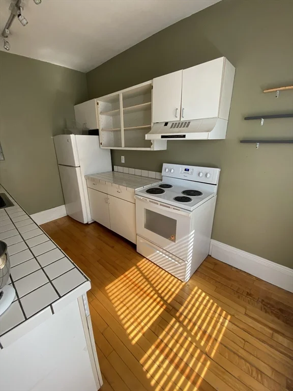 2 bed, 1 bath apartment for rent at 600 Massachusetts Ave Unit 3, South End — photo 7 of 29