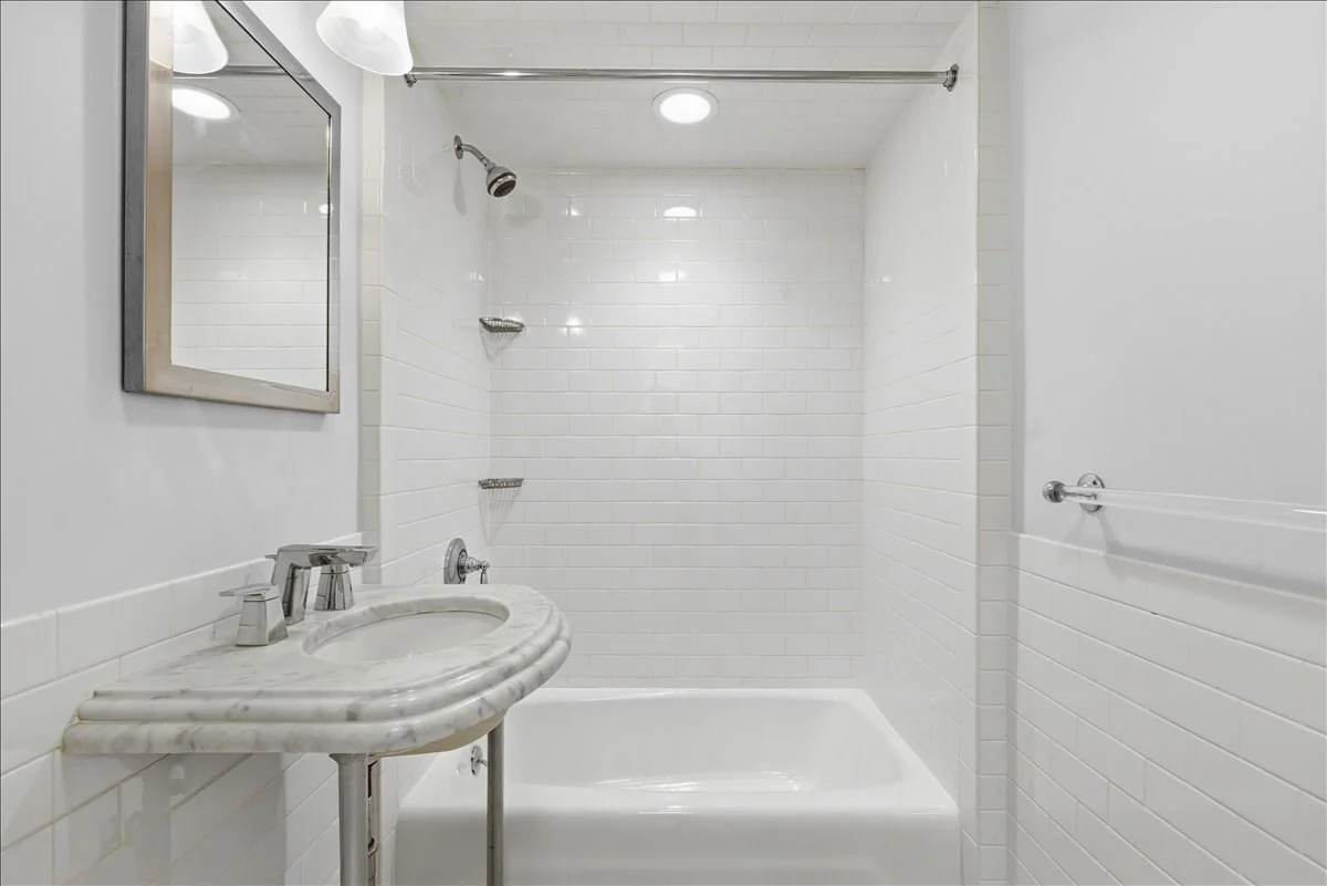 1 bed, 2 bath apartment for rent at 600 Shirley St Unit 1, Winthrop — photo 16 of 19
