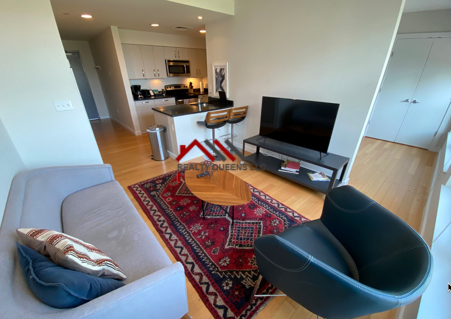 Studio bed, 1 bath apartment for rent at 601 Albany St Unit 301, South End — photo 5 of 13