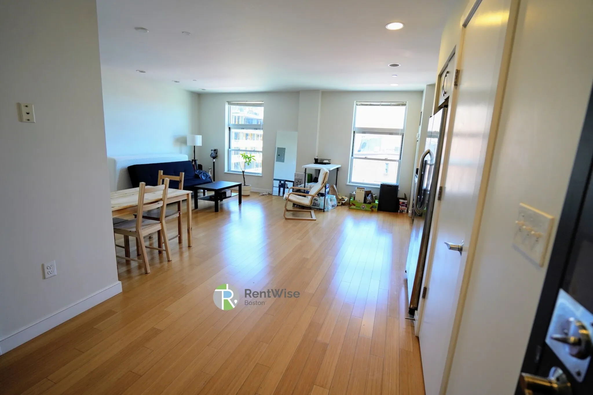 2 bed, 1.5 bath apartment for rent at 601 Albany St Unit 407, South End — photo 4 of 13