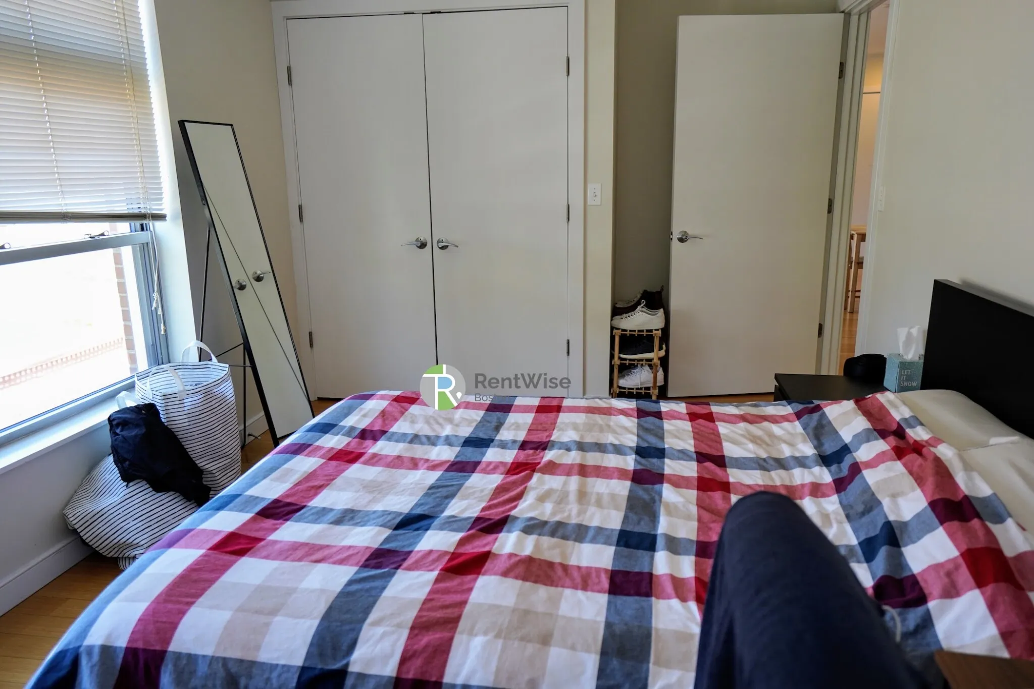2 bed, 1.5 bath apartment for rent at 601 Albany St Unit 407, South End — photo 5 of 13