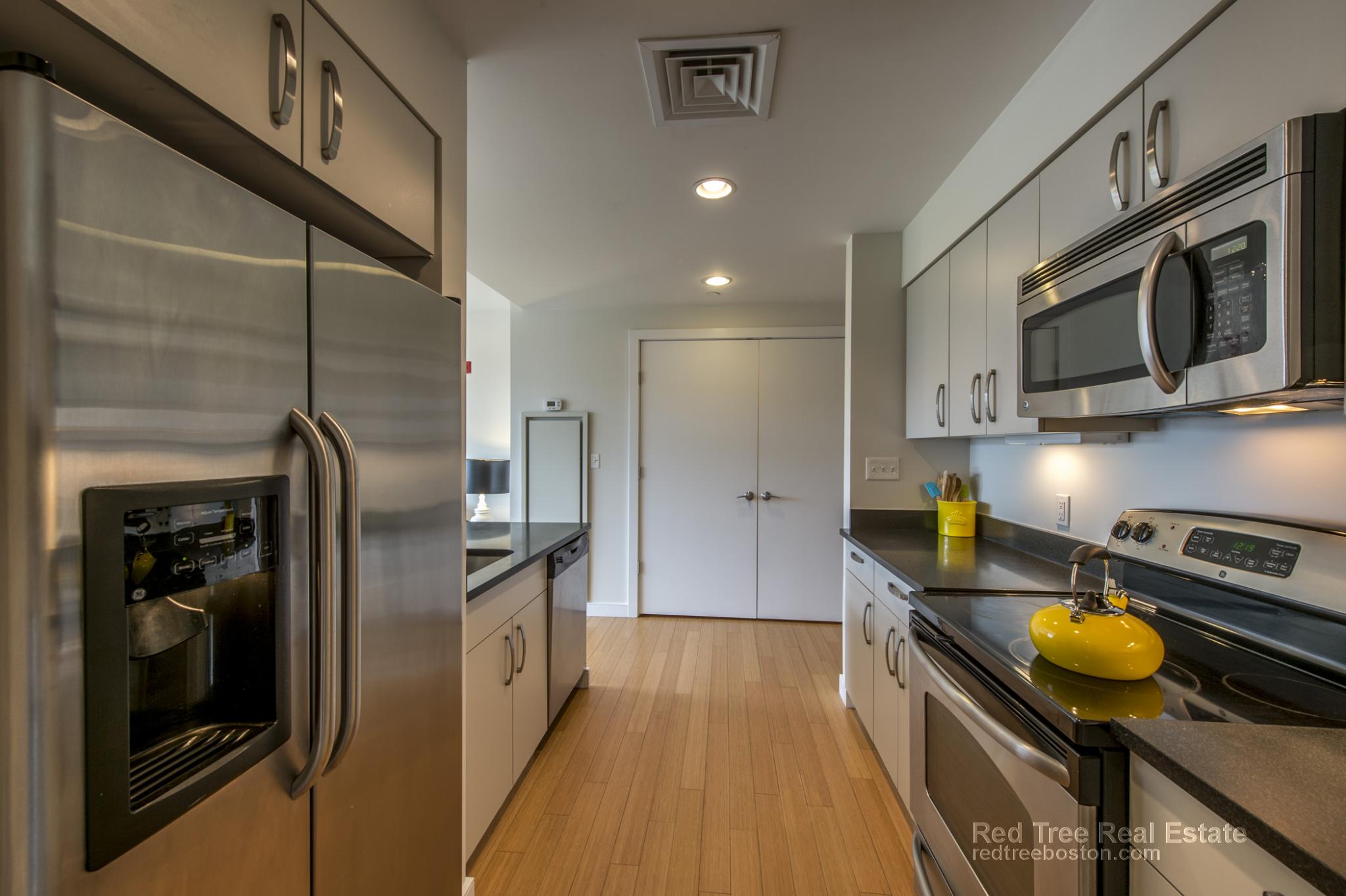 2 bed, 1 bath apartment for rent at 601 Albany St Unit 602, South End — photo 3 of 13