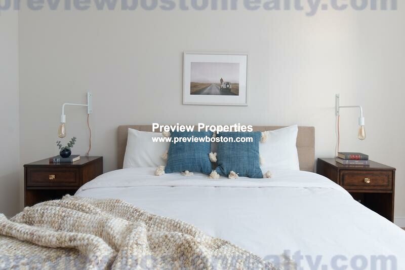 2 bed, 1.5 bath apartment for rent at 601 Albany St Unit 602P, South End — photo 7 of 11