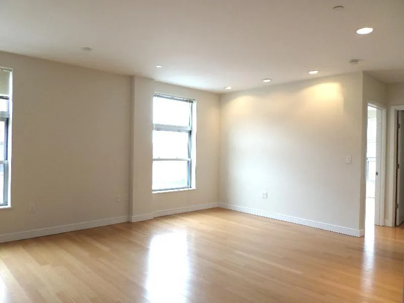 2 bed, 1.5 bath apartment for rent at 601 Albany St Unit 605, South End — photo 8 of 18