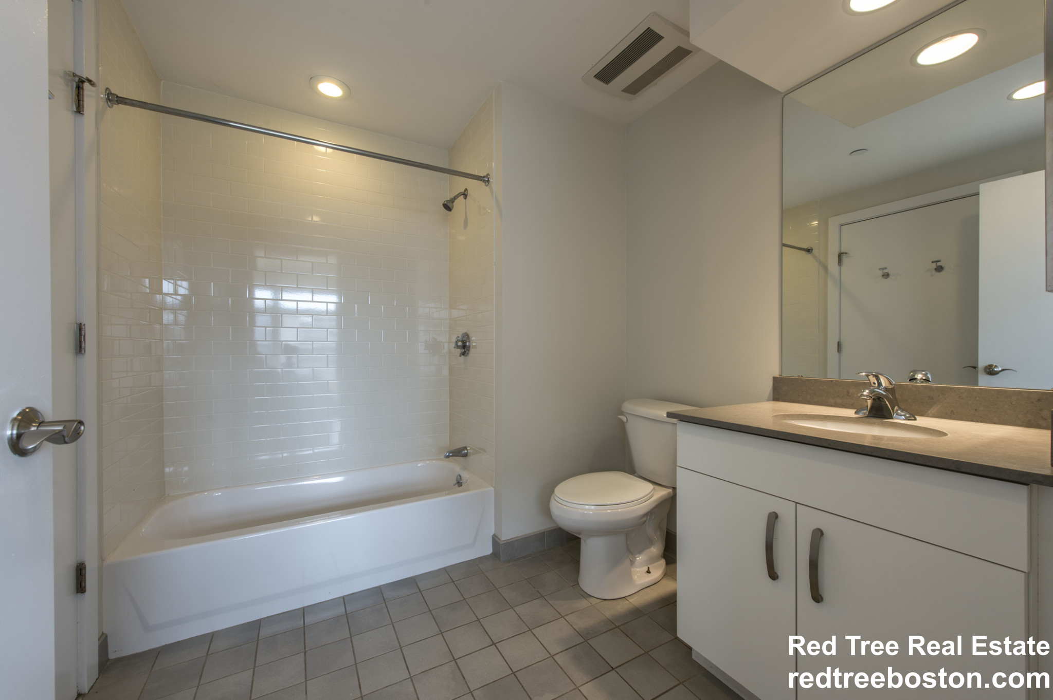 2 bed, 1.5 bath apartment for rent at 601 Albany St Unit 607, South End — photo 4 of 18