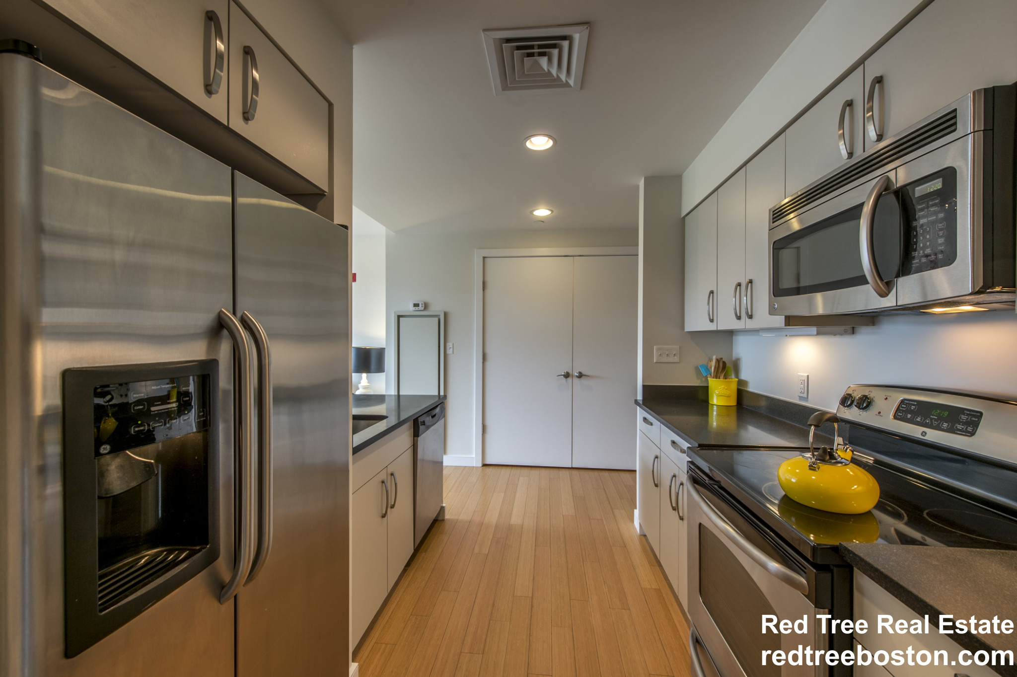 2 bed, 1.5 bath apartment for rent at 601 Albany St Unit 607, South End — photo 13 of 18