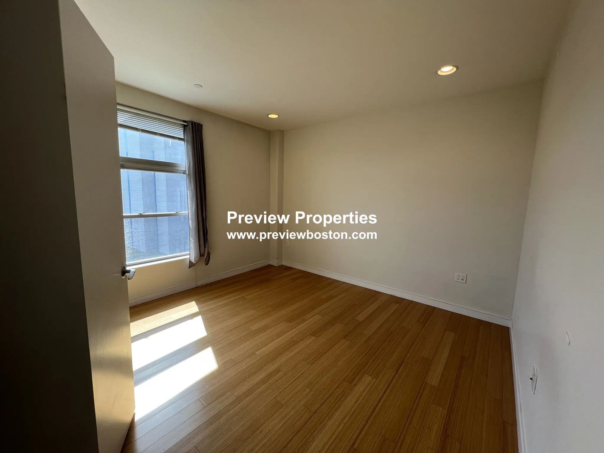 2 bed, 1.5 bath apartment for rent at 601 Albany St Unit 608, South End — photo 14 of 17
