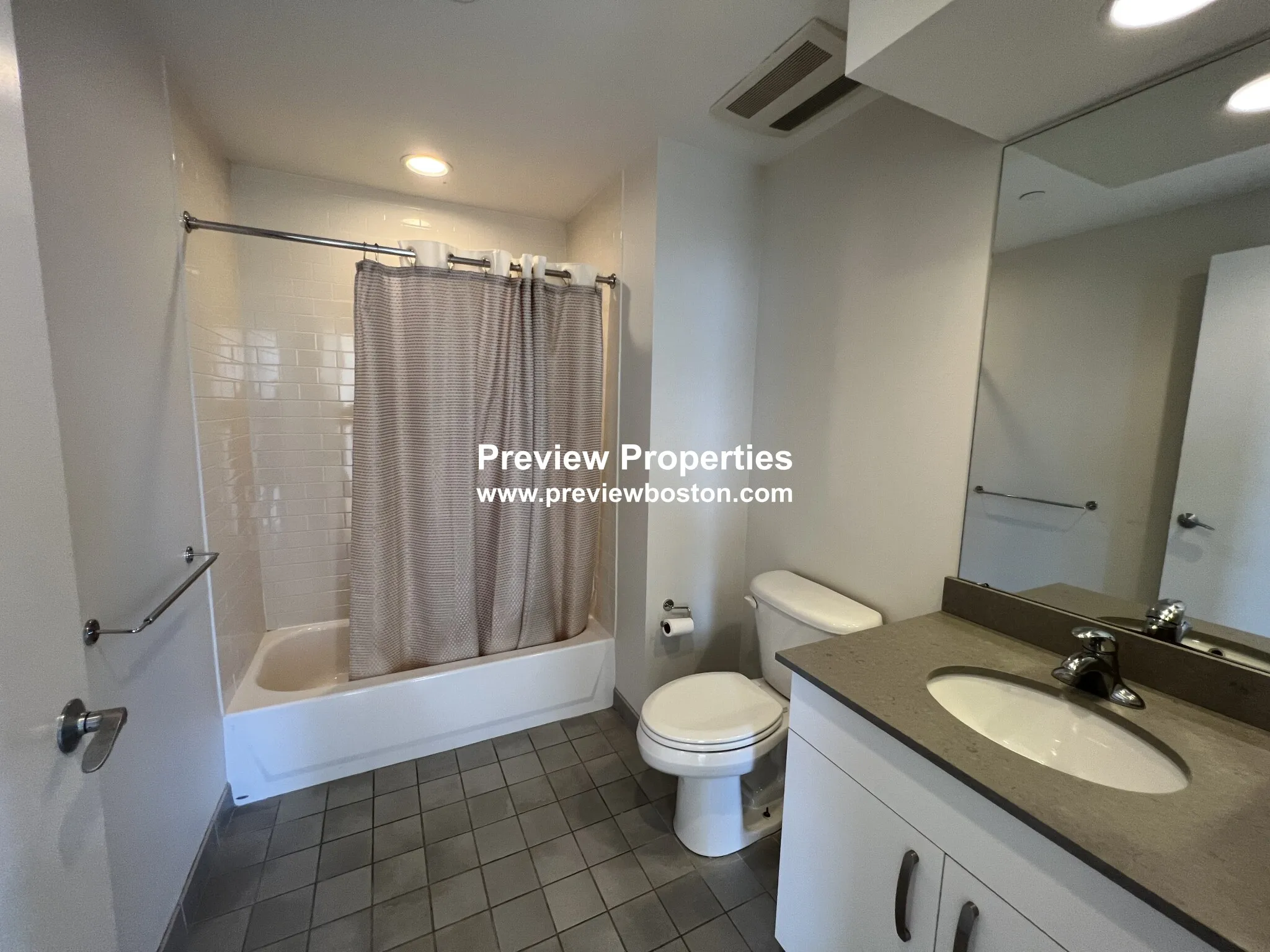 2 bed, 1.5 bath apartment for rent at 601 Albany St Unit 608, South End — photo 12 of 17