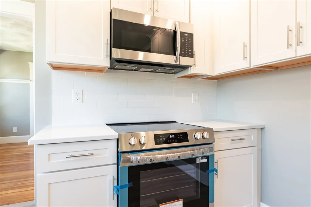 2 bed, 1 bath apartment for rent at 601 Highland Ave Unit 2, Malden — photo 5 of 28