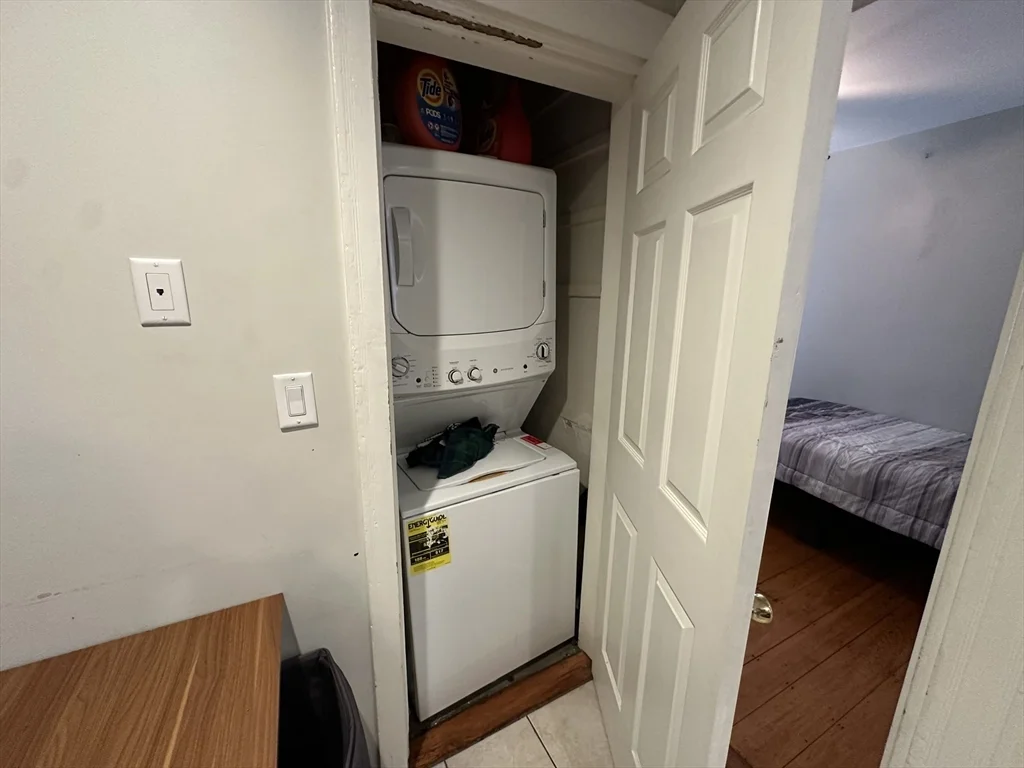 3 bed, 1 bath apartment for rent at 602 Dorchester Ave Unit 1, South Boston — photo 14 of 17