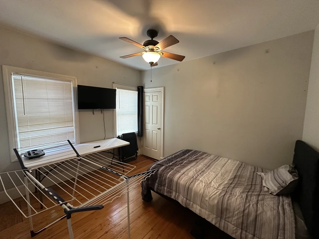 3 bed, 1 bath apartment for rent at 602 Dorchester Ave Unit 1, South Boston — photo 15 of 17