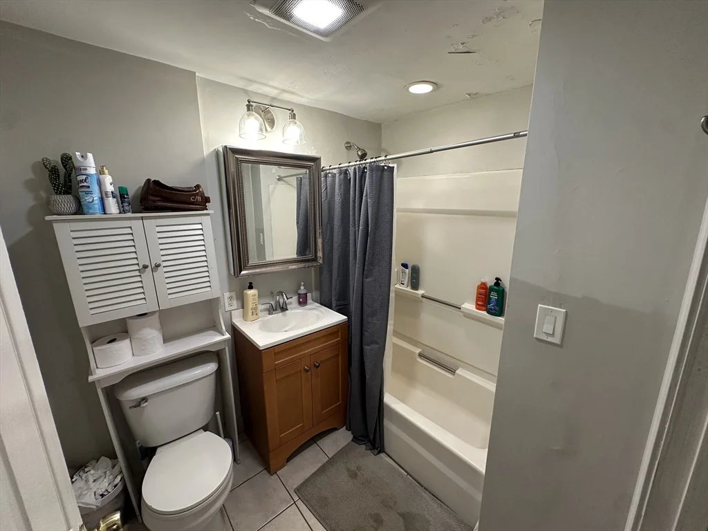 3 bed, 1 bath apartment for rent at 602 Dorchester Ave Unit 1, South Boston — photo 13 of 17
