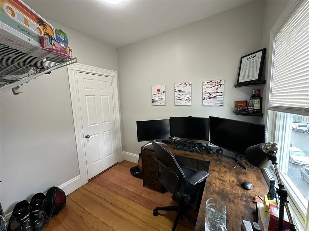 3 bed, 1 bath apartment for rent at 602 Dorchester Ave Unit 3, South Boston — photo 10 of 25