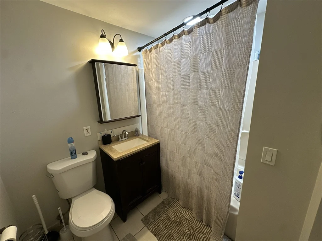 3 bed, 1 bath apartment for rent at 602 Dorchester Ave Unit 3, South Boston — photo 15 of 25