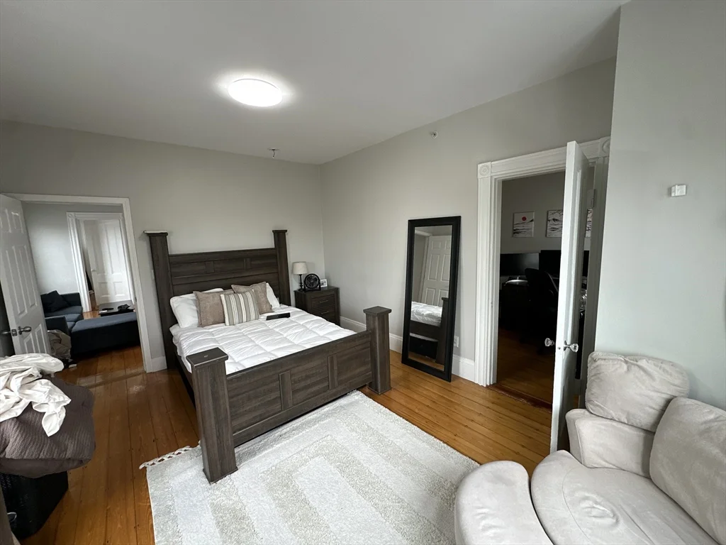 3 bed, 1 bath apartment for rent at 602 Dorchester Ave Unit 3, South Boston — photo 9 of 25