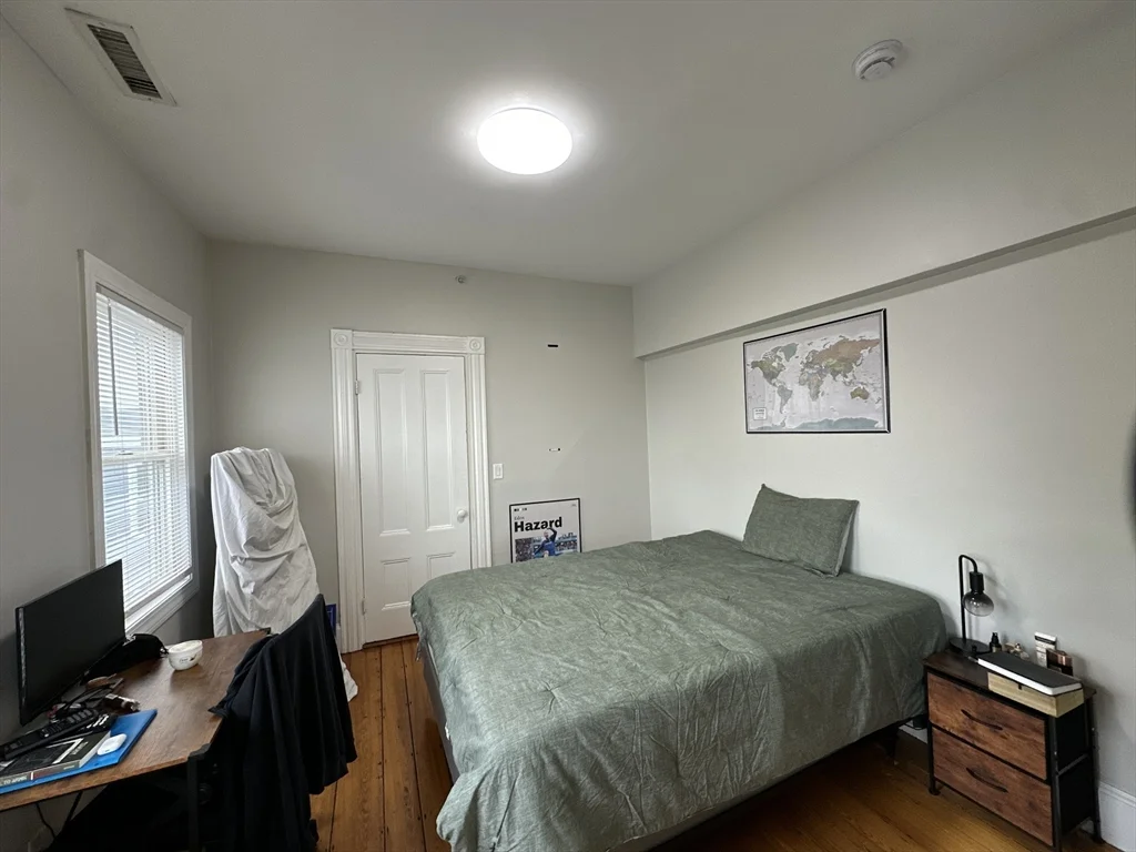 3 bed, 1 bath apartment for rent at 602 Dorchester Ave Unit 3, South Boston — photo 5 of 25