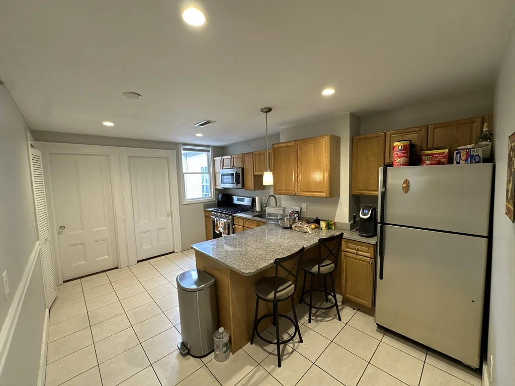 3 bed, 1 bath apartment for rent at 602 Dorchester Ave Unit 3, South Boston — photo 21 of 25