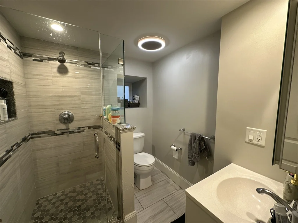 2 bed, 1 bath apartment for rent at 602 Dorchester Ave Unit A, South Boston — photo 12 of 12