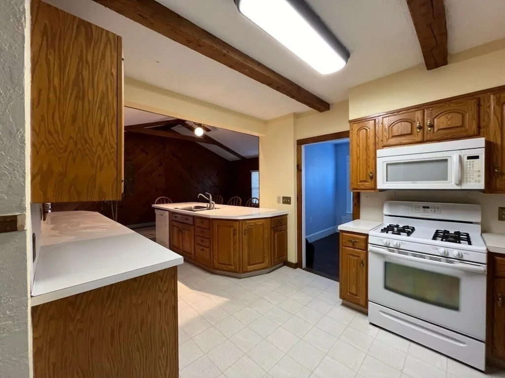 3 bed, 1 bath apartment for rent at 602 North Main Unit 0, Leominster — photo 6 of 35