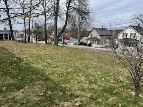 3 bed, 1 bath apartment for rent at 602 North Main Unit 0, Leominster — photo 31 of 35