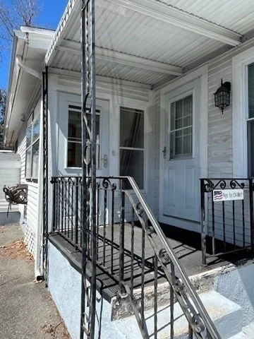 3 bed, 1 bath apartment for rent at 602 North Main Unit 0, Leominster — photo 2 of 35