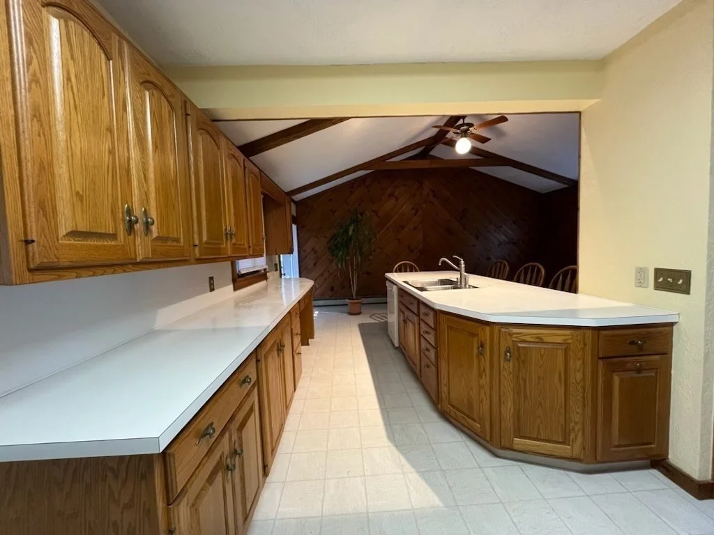 3 bed, 1 bath apartment for rent at 602 North Main Unit 0, Leominster — photo 8 of 35