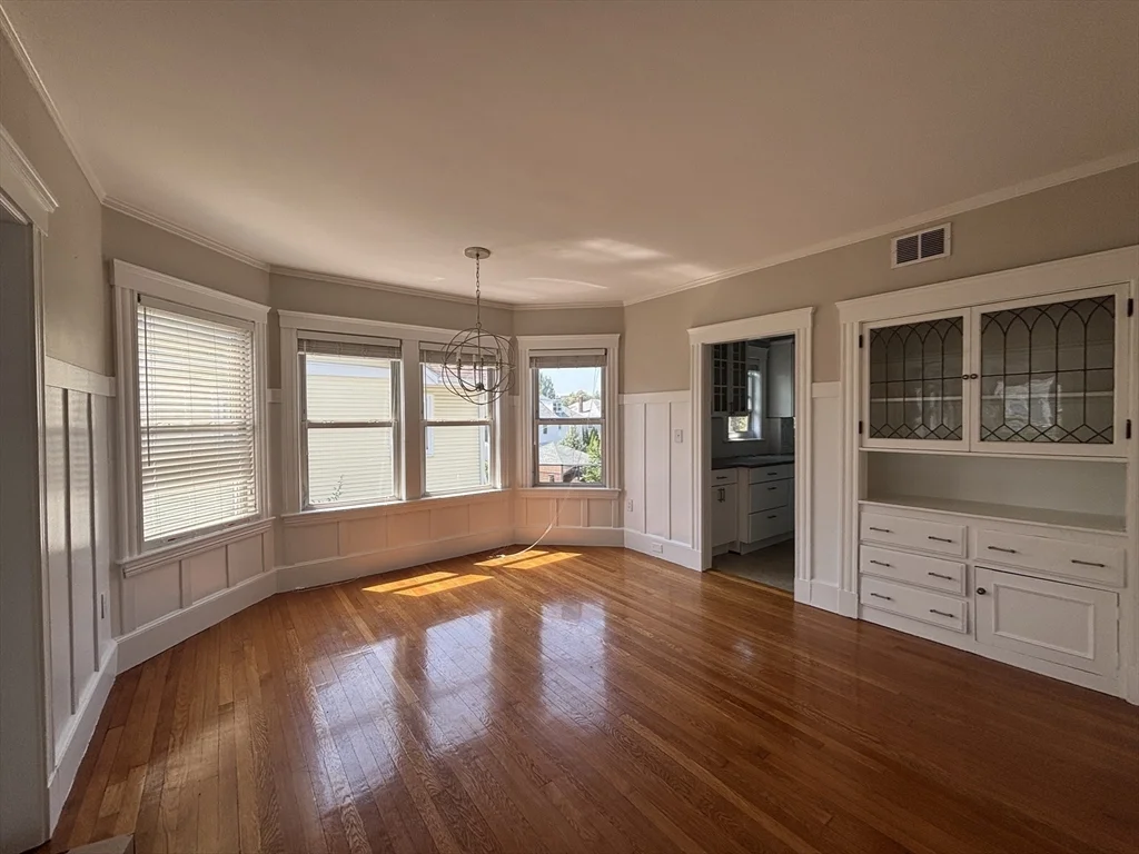 3 bed, 1 bath apartment for rent at 603 High St Unit 2, West Medford — photo 3 of 21