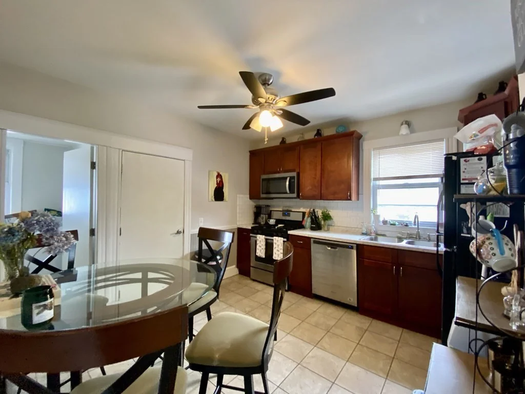 3 bed, 1 bath apartment for rent at 603 Main St Unit 2, Waverley — photo 2 of 16