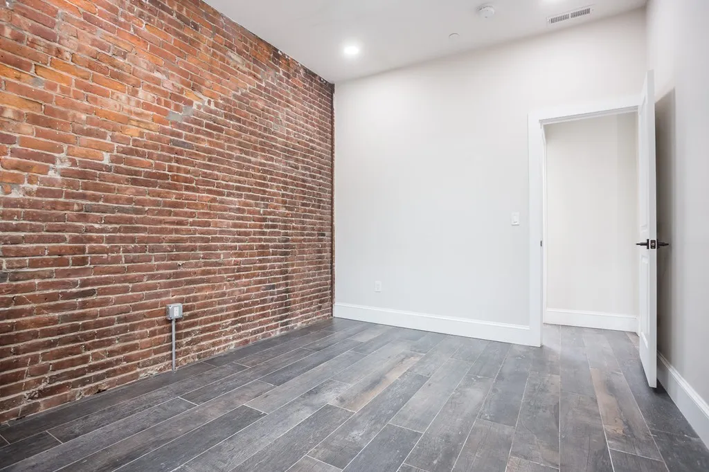 3 bed, 1 bath apartment for rent at 603 Massachusetts Ave Unit R3, Roxbury — photo 4 of 20