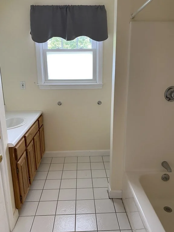 2 bed, 1 bath apartment for rent at 604 Central Ave Unit A, Needham — photo 12 of 22