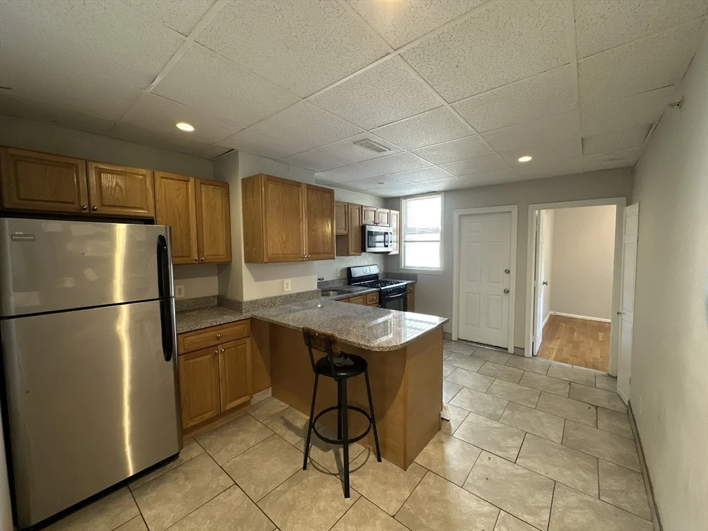 3 bed, 1 bath apartment for rent at 604 Dorchester Ave Unit 2, South Boston — photo 2 of 16