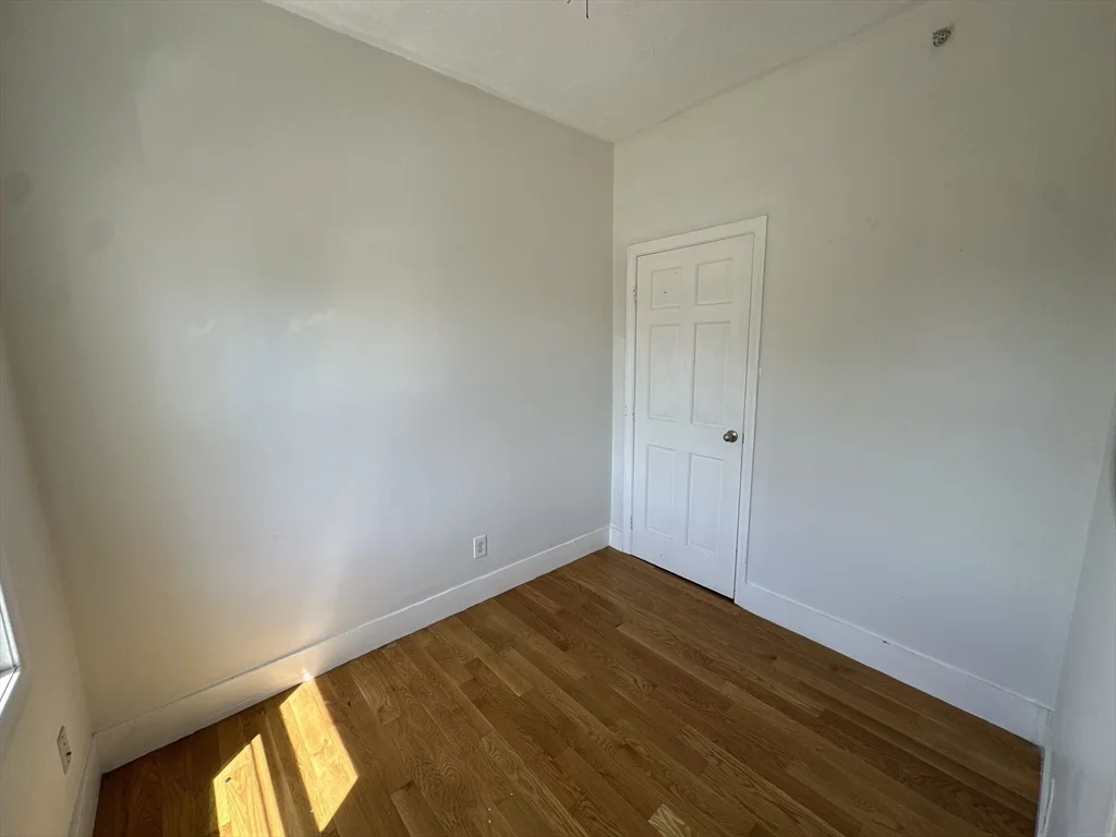 3 bed, 1 bath apartment for rent at 604 Dorchester Ave Unit 2, South Boston — photo 9 of 16