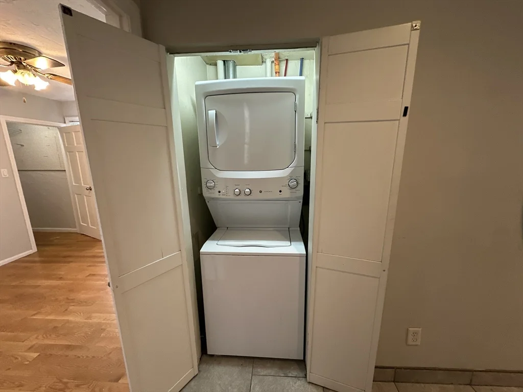 3 bed, 1 bath apartment for rent at 604 Dorchester Ave Unit 2, South Boston — photo 3 of 16