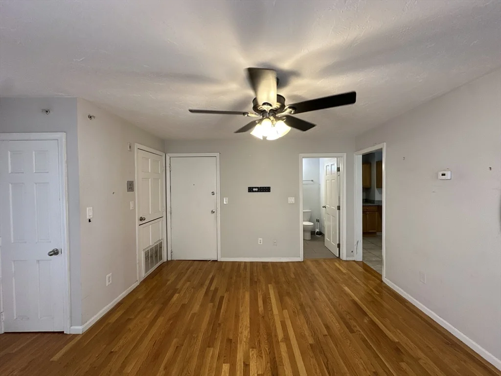 3 bed, 1 bath apartment for rent at 604 Dorchester Ave Unit 2, South Boston — photo 6 of 16