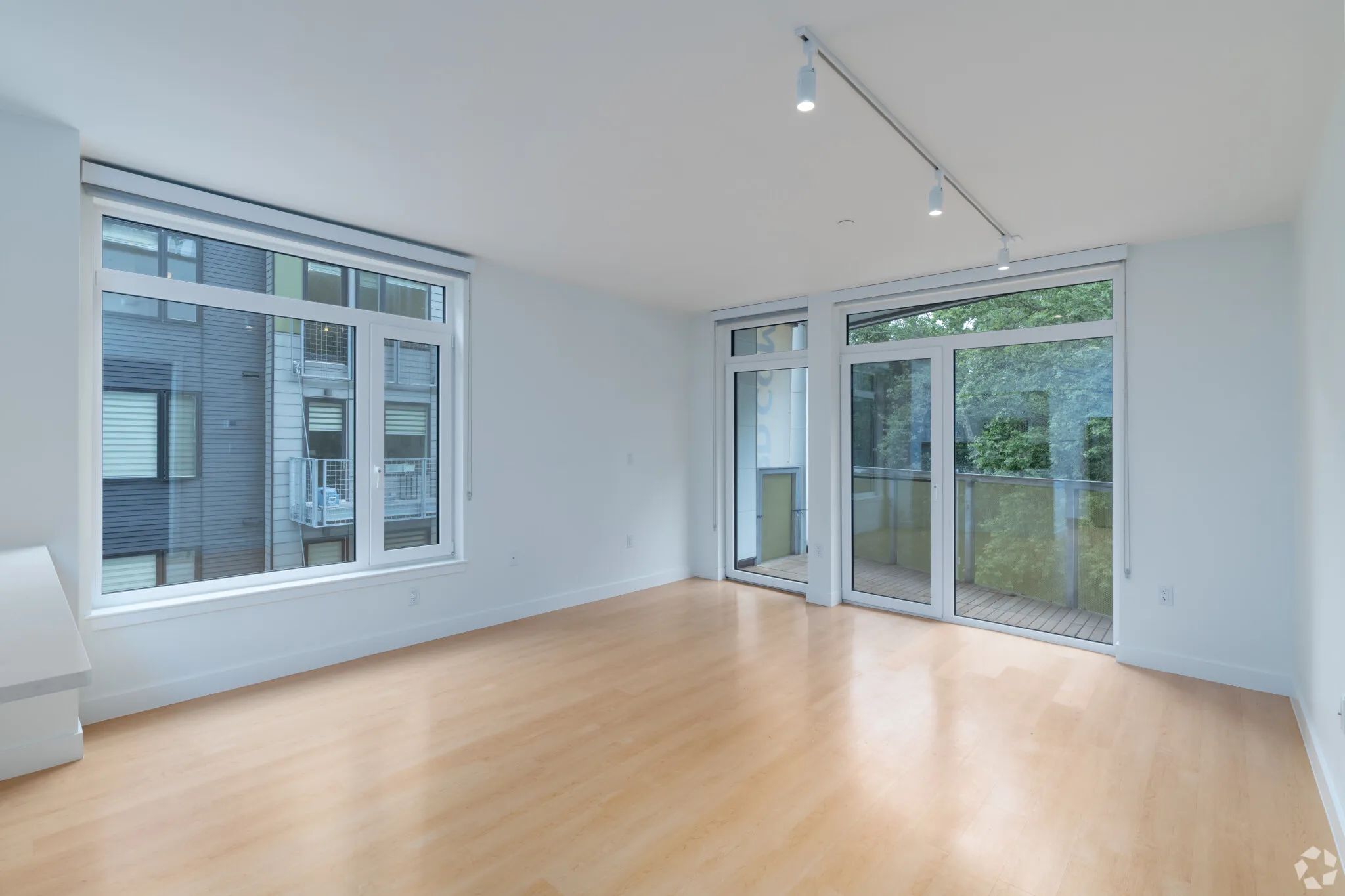 3 bed, 2 bath apartment for rent at 605 Concord Ave Unit 302, Cambridge Highlands — photo 2 of 15