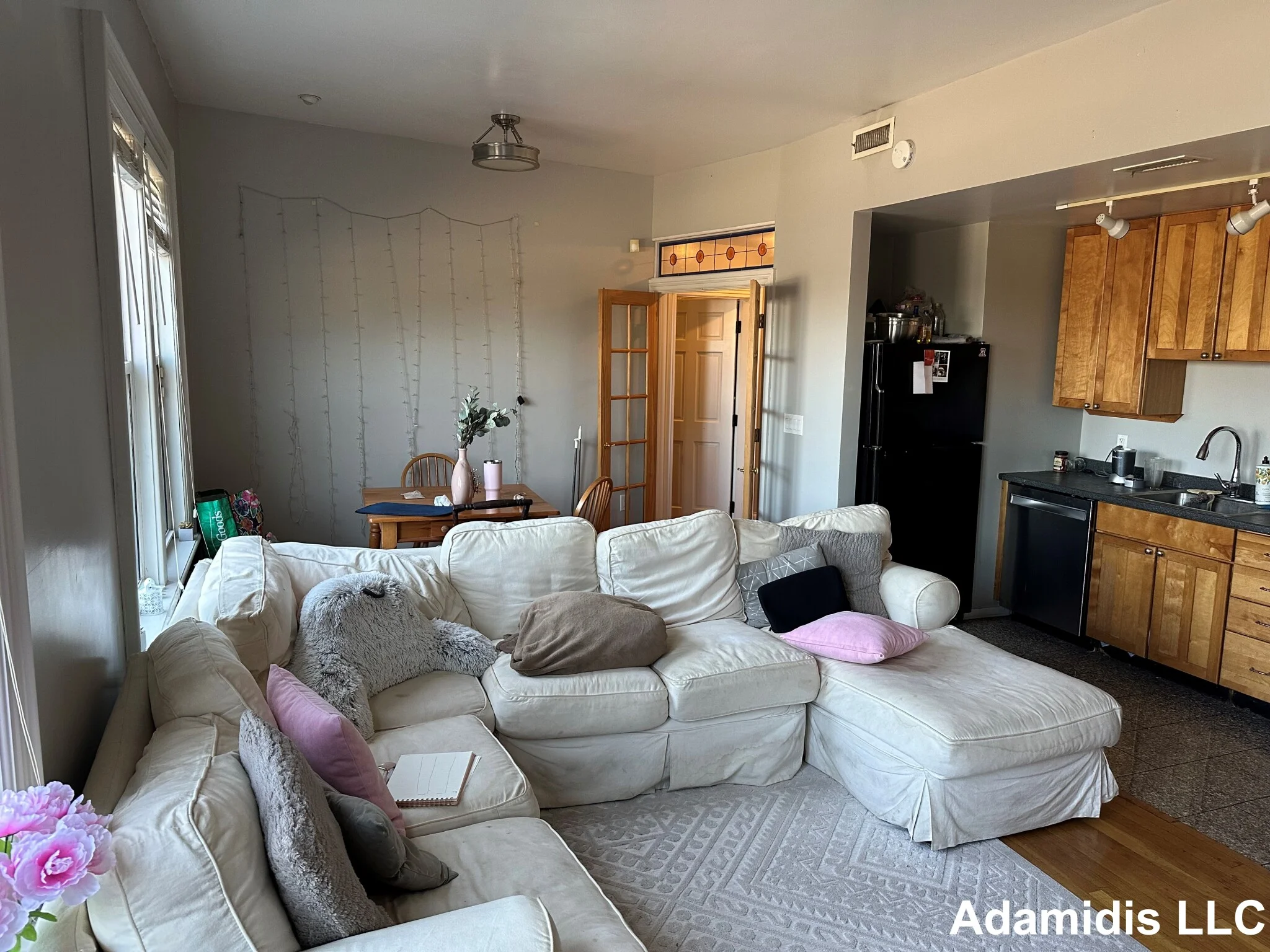 3 bed, 2 bath apartment for rent at 605 Dorchester Ave Unit 3, South Boston — photo 4 of 8
