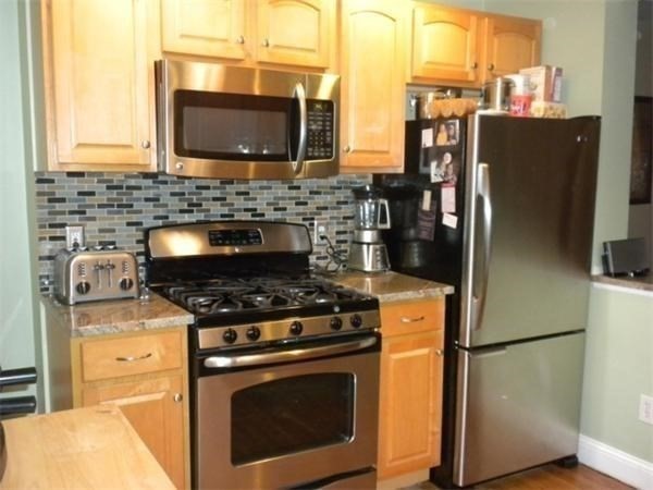 2 bed, 1 bath apartment for rent at 606 E 6th St Unit 3, South Boston — photo 3 of 7