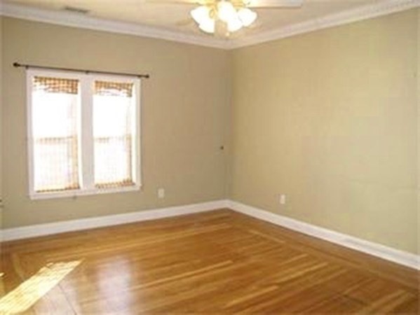 2 bed, 1 bath apartment for rent at 606 E 6th St Unit 3, South Boston — photo 1 of 7