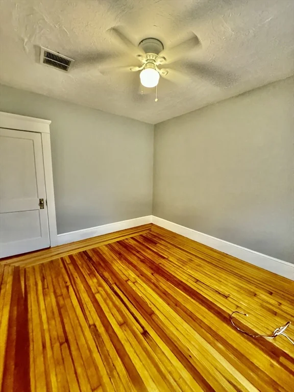 3 bed, 1 bath apartment for rent at 606 Slocum Rd Unit 2, North Dartmouth — photo 18 of 29