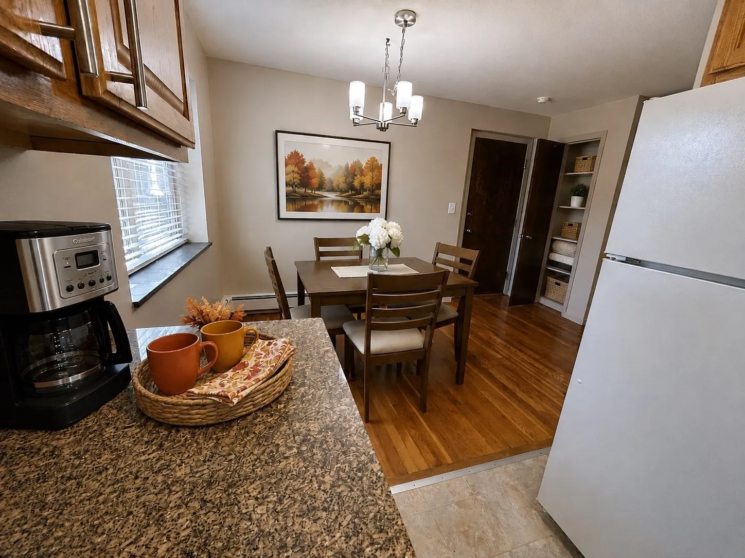 2 bed, 1 bath apartment for rent at 606 South Unit 606 A, Waltham — photo 2 of 13