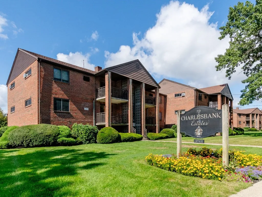 2 bed, 1 bath apartment for rent at 606 South Unit 606 A, Waltham — photo 12 of 13