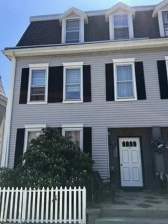 1 bed, 1 bath apartment for rent at 607 7th St Unit 3, South Boston