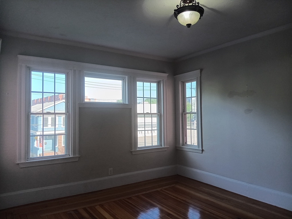 2 bed, 1 bath apartment for rent at 607 Fellsway Unit 3, Wellington — photo 3 of 6