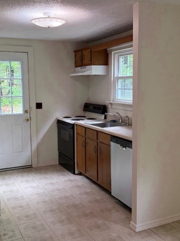2 bed, 1 bath apartment for rent at 607 Flat Hill Rd Unit 607, Lunenburg — photo 9 of 15